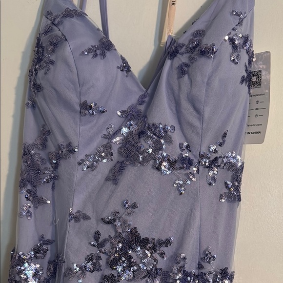 Elegant Lavender Sequin Gown - Picture 3 of 5